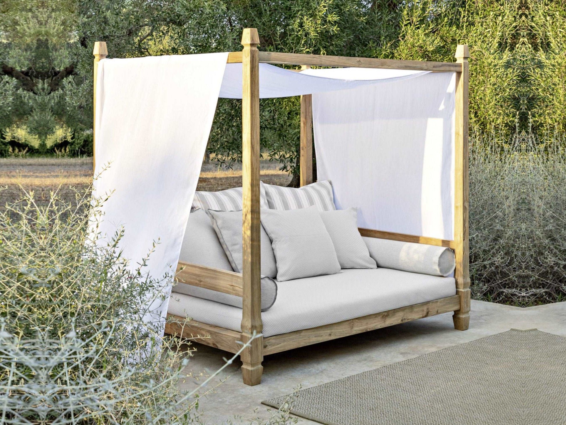 DIY plans for garden furniture - How to build an Outdoor cabana lounge - Build plans for Cabana